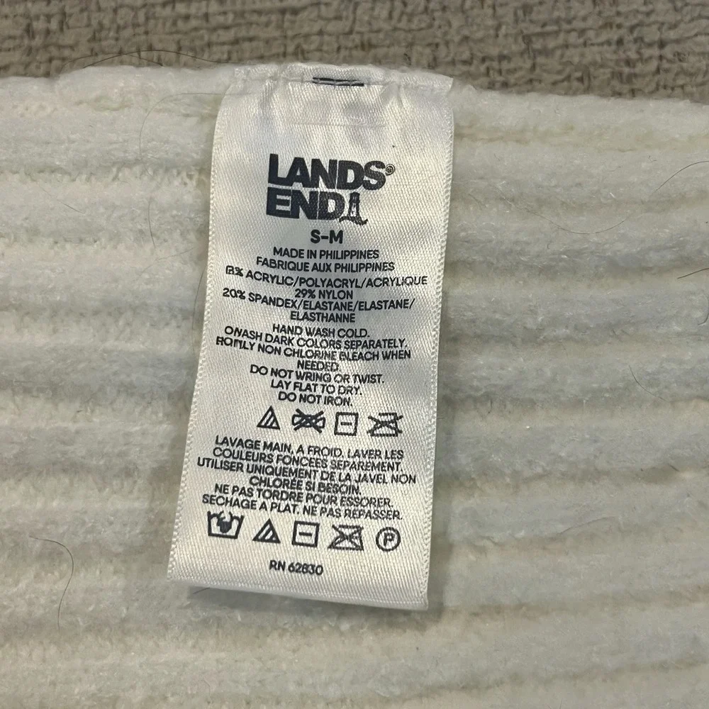 2 Lands'‎ End Gray Cream Thin Rib Knit Winter Hats Beanies Women's Sz S/M